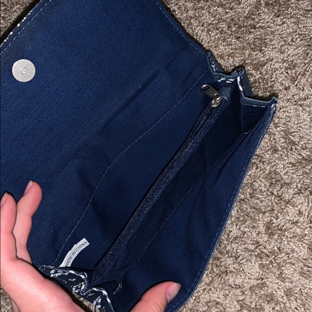 Aeropostal wallet - Picture 2 of 2